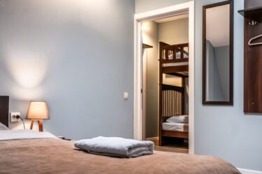 Двокімнатний номер із санвузлом